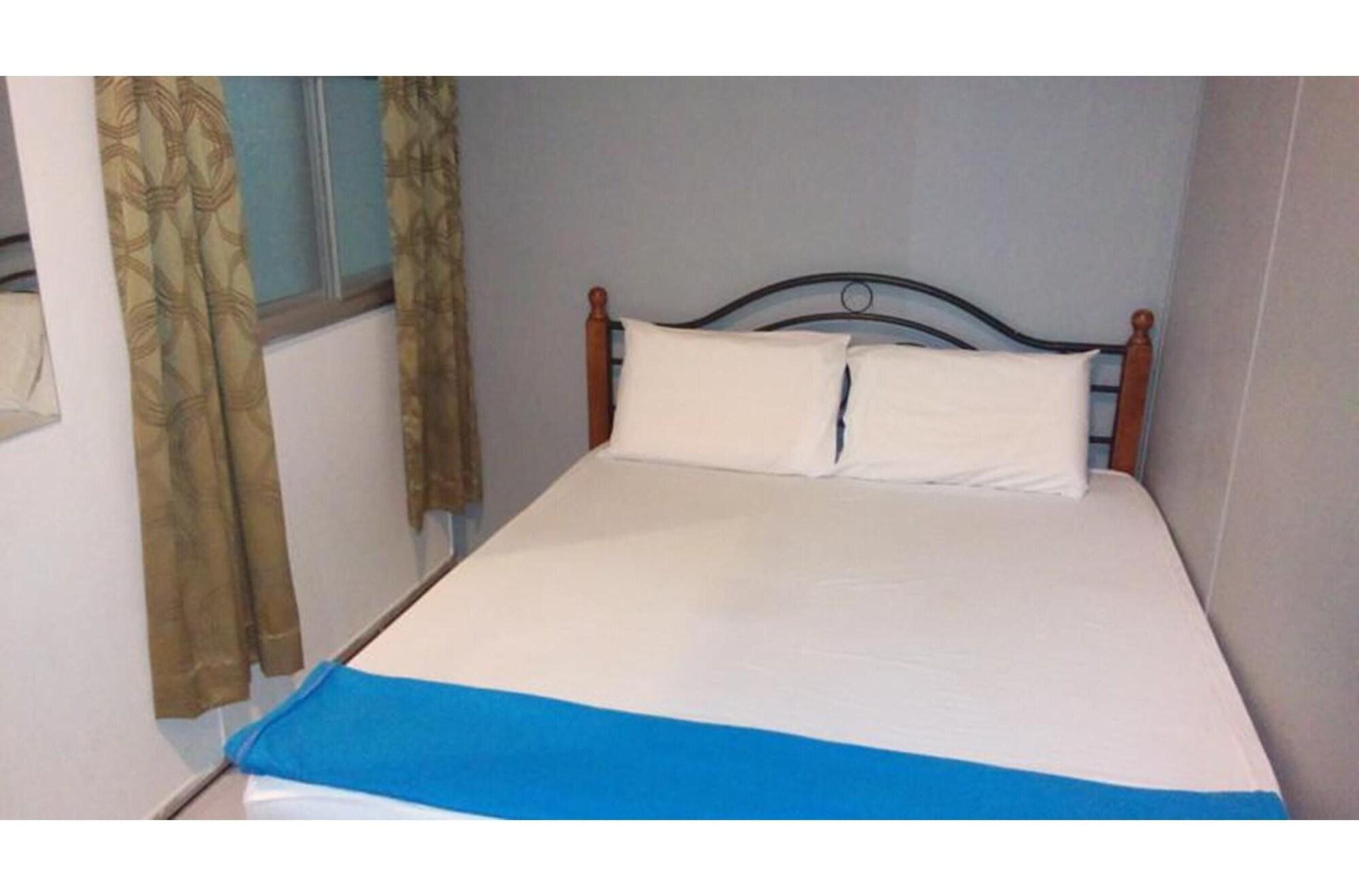 Discovery Youth Hostel Малакка Экстерьер фото