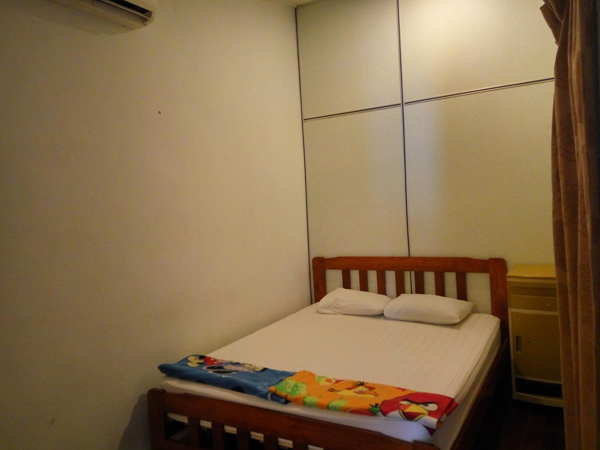 Discovery Youth Hostel Малакка Экстерьер фото