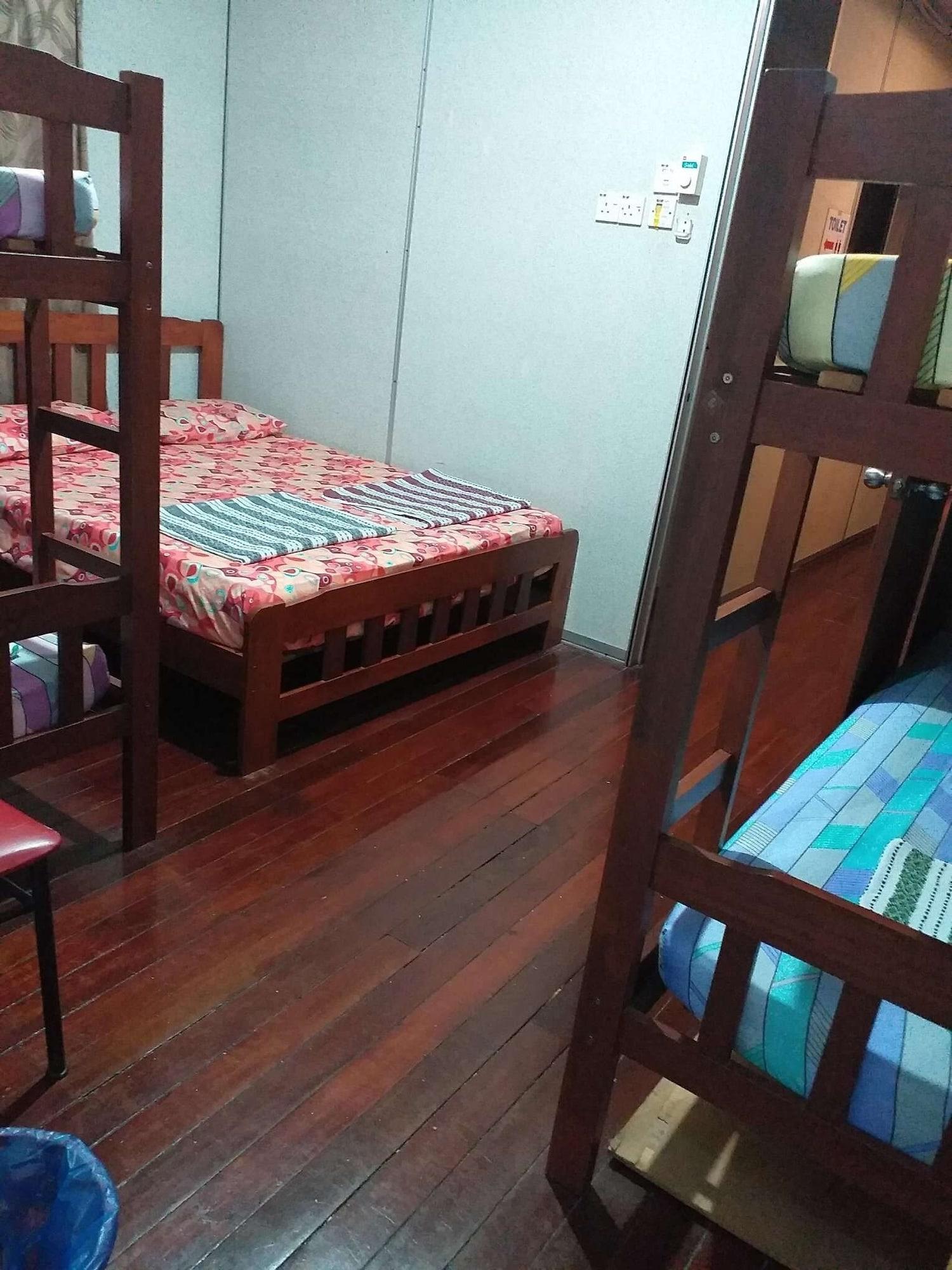 Discovery Youth Hostel Малакка Экстерьер фото