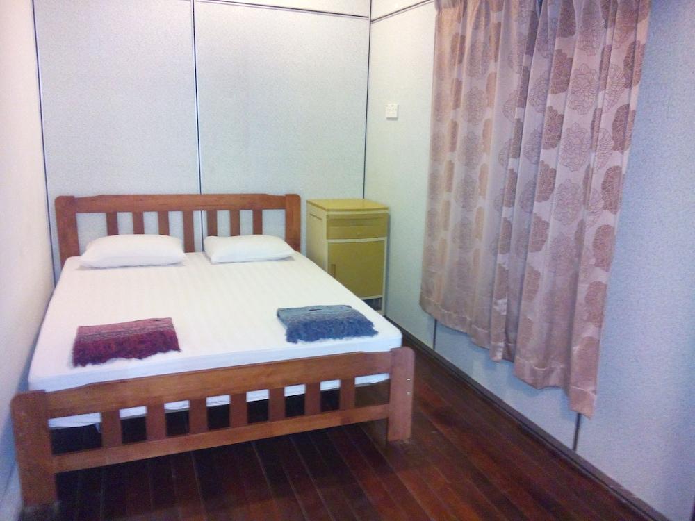 Discovery Youth Hostel Малакка Экстерьер фото